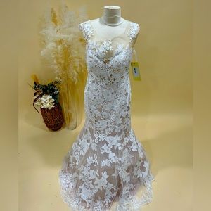 Allure Bridal Style 9422 size 16